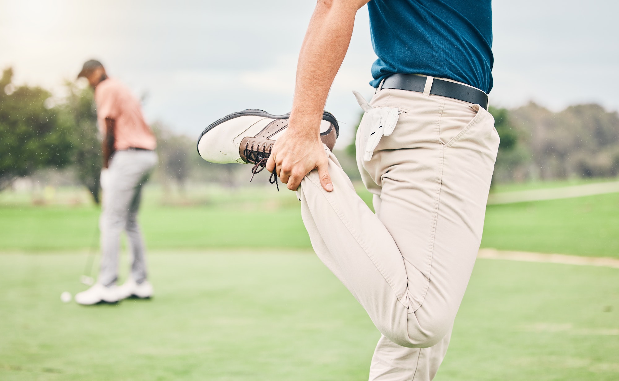 How do you warm up for a round of golf when you're pressed for time?